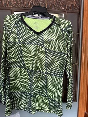 Nike Pro V-Neck Long Sleeve Top - Lime Green & Black